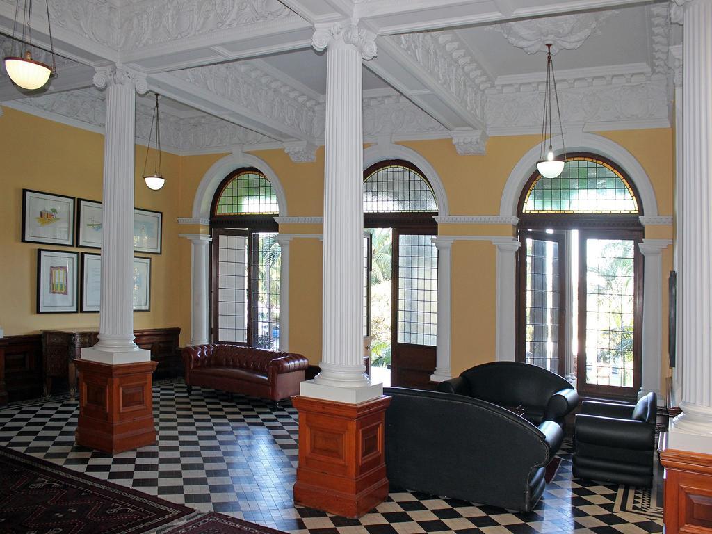Durban Manor Hotel And Conference Centre Ngoại thất bức ảnh